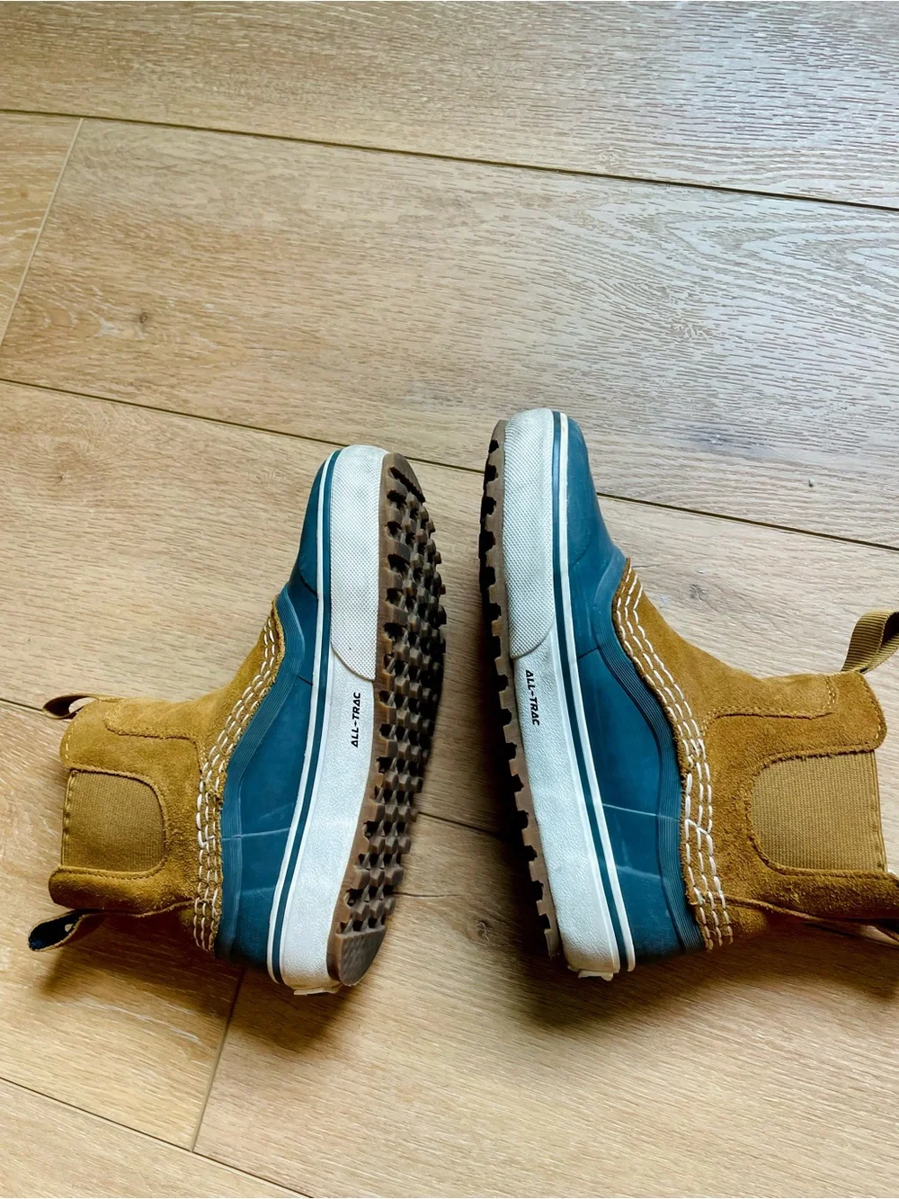 Vans youth pull